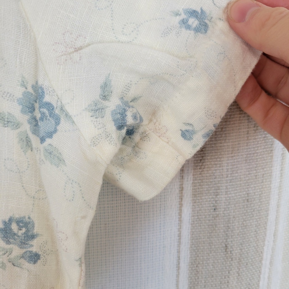 Vintage Bay Street Linen Blouse Top Floral White Blue Size Large Boxy Fit Boho - Picture 8 of 10